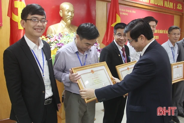 Văn phòng UBND tỉnh tiếp tục tham mưu giải pháp thúc đẩy KT- XH phát triển