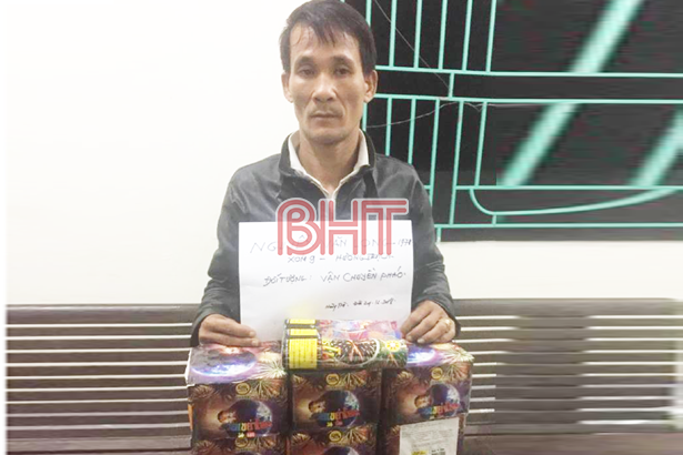 Mua pháo từ Quảng Bình về chưa kịp bán thì bị bắt !
