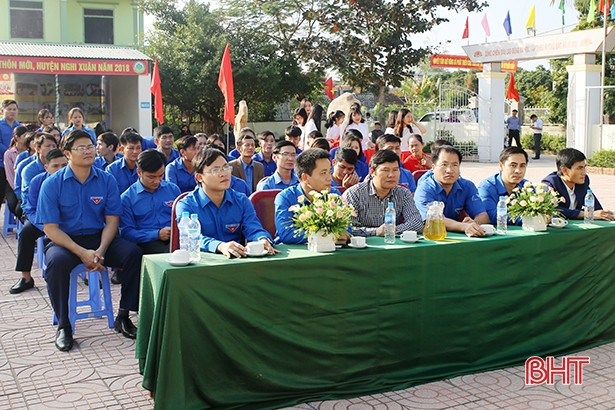 Tỉnh đoàn Hà Tĩnh hỗ trợ lắp đặt 10 khu vui chơi trẻ em