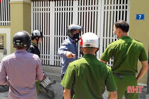 Hà Tĩnh: Nghi án con rể đâm mẹ vợ và 2 chị vợ thương vong