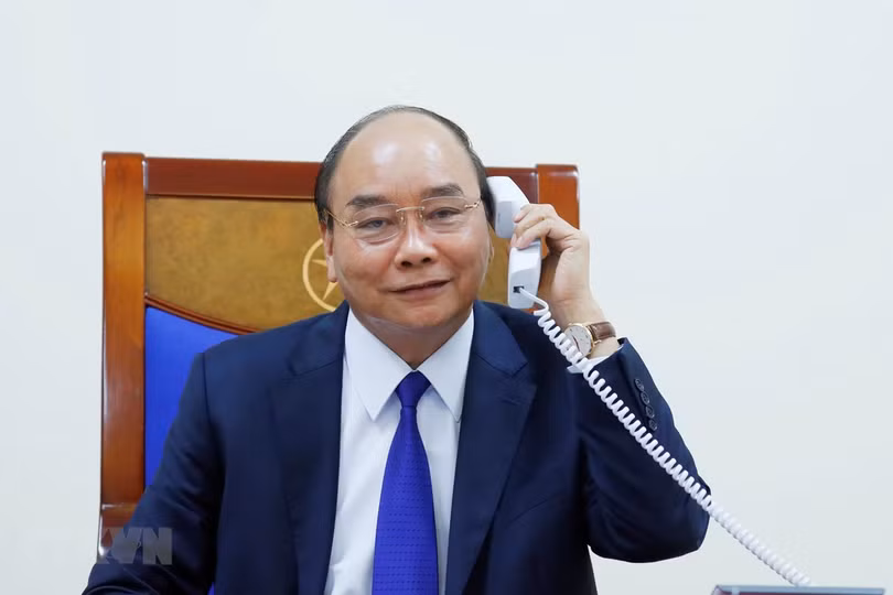 Thủ tướng Nguyễn Xuân Phúc điện đàm với Tổng thống Mỹ Donald Trump