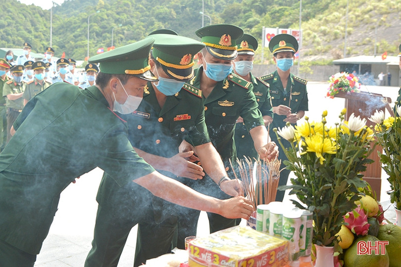 Hà Tĩnh tổ chức đón hài cốt liệt sỹ quân tình nguyện và chuyên gia Việt Nam hy sinh tại Lào về nước