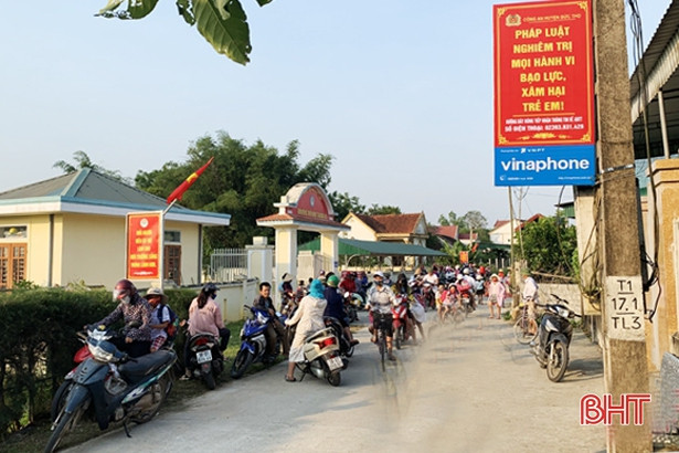 Đức Thọ lắp đặt 900 pano tuyên truyền, tiếp nhận tin báo tội phạm