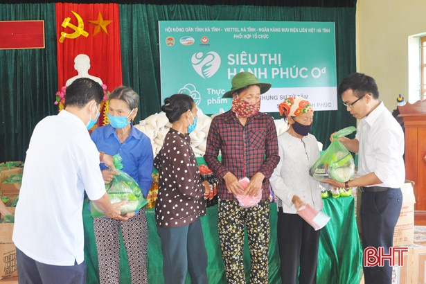 “Siêu thị hạnh phúc 0 đồng” đến với người nghèo Kỳ Anh