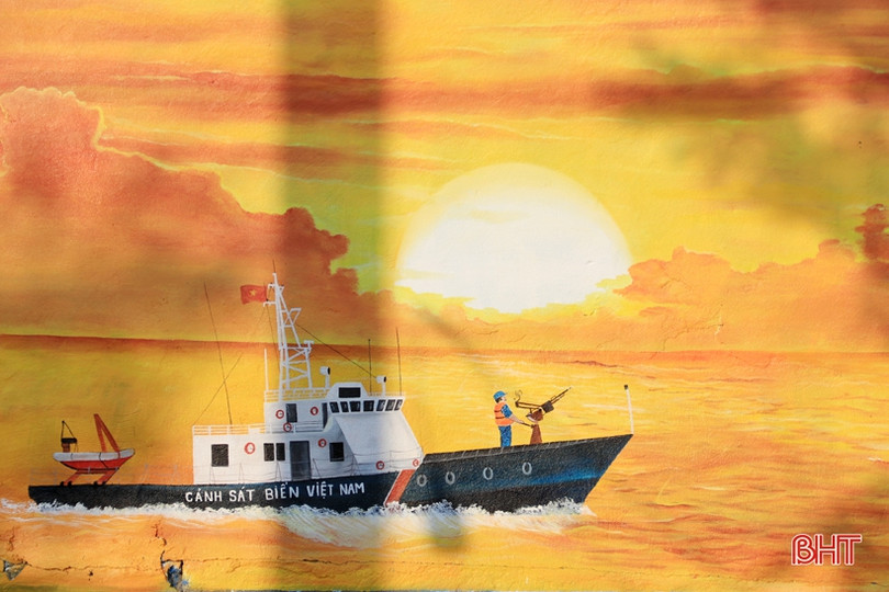 Khánh thành công trình bích họa đầu tiên ở TX Kỳ Anh