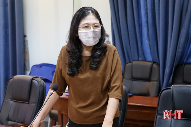 Khen thưởng sinh viên Lào dũng cảm cứu người đuối nước ở Hà Tĩnh