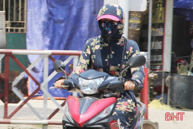 Mới đầu mùa, Hương Khê đã hứng chịu nắng nóng 40 độ C