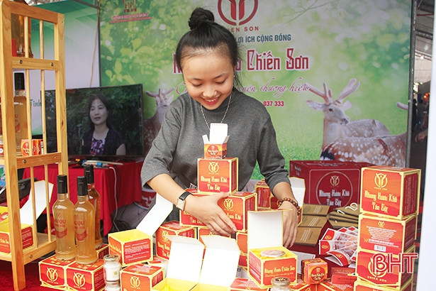 Hà Tĩnh hỗ trợ doanh nghiệp xây dựng bộ thương hiệu trực tuyến