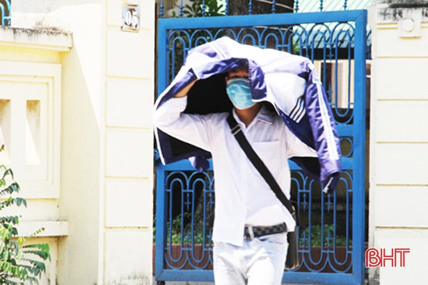 Mới đầu mùa, Hương Khê đã hứng chịu nắng nóng 40 độ C