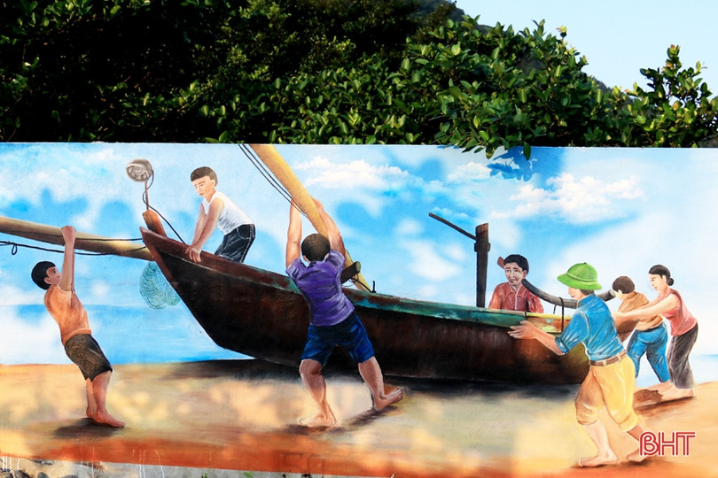 Khánh thành công trình bích họa đầu tiên ở TX Kỳ Anh