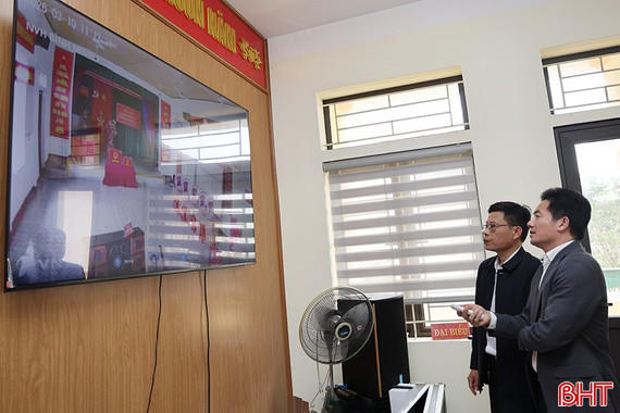 Có gì tại khu vực bỏ phiếu bầu cử được số hóa?