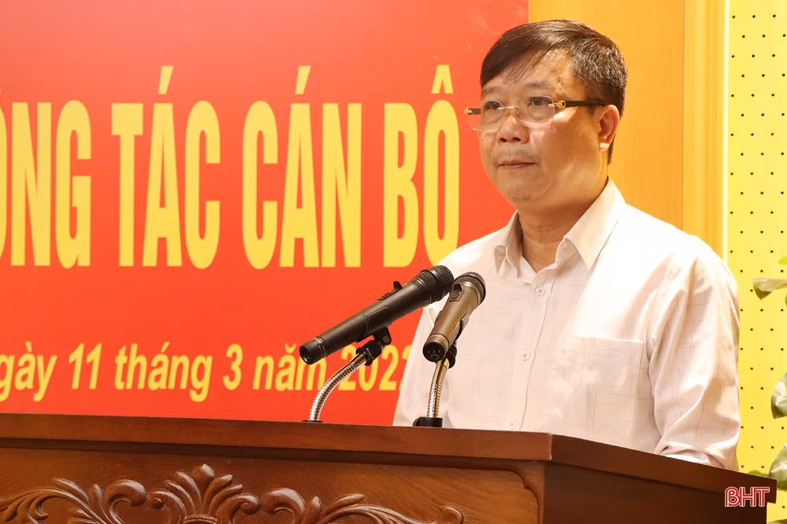 Ban Thường vụ Tỉnh ủy Hà Tĩnh công bố các quyết định về công tác cán bộ