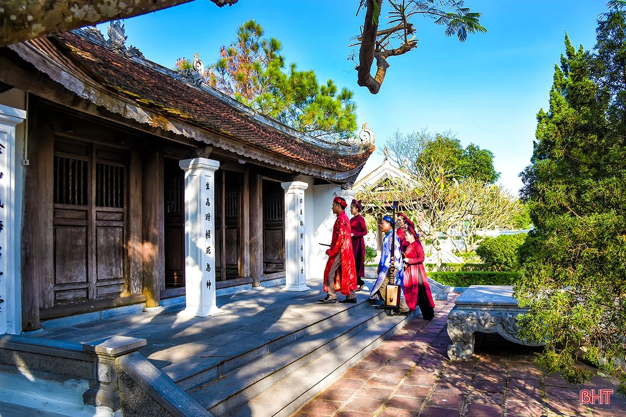 Phát huy truyền thống văn hóa quê hương, Hà Tĩnh vươn tới giàu mạnh, văn minh, vững bước trên chặng đường mới