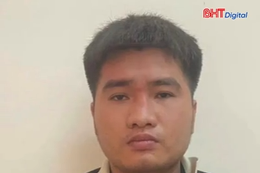 Bắt nam thanh niên dùng kim tiêm đâm vào đùi 5 học sinh