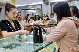 Doanh nghiệp, người dân nói gì về quy định mới khi mua bán vàng?