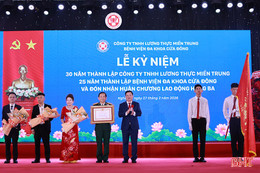 BVĐK Cửa Đông đón nhận Huân chương Lao động hạng Ba
