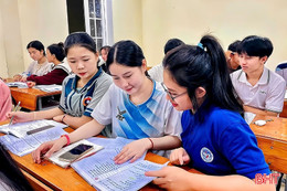 Đồng hành cùng du học sinh nước bạn Lào