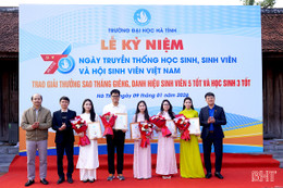 Trường Đại học Hà Tĩnh vinh danh “Học sinh 3 tốt”, “Sinh viên 5 tốt”, trao thưởng “Sao tháng Giêng”