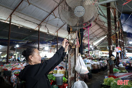 "Bà hỏa" rình rập chợ Phố Châu