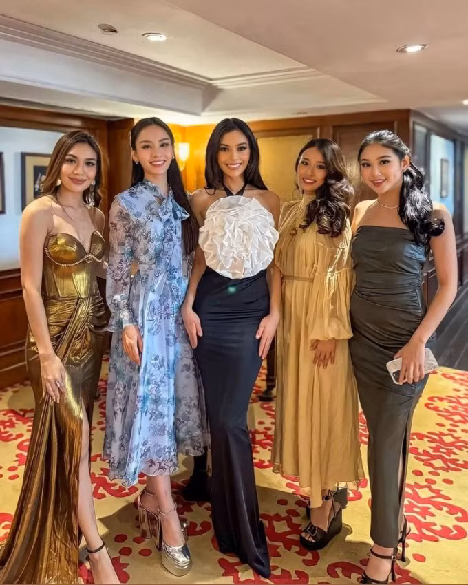 Phong cách thanh lịch của Mai Phương ở chặng đầu Miss World