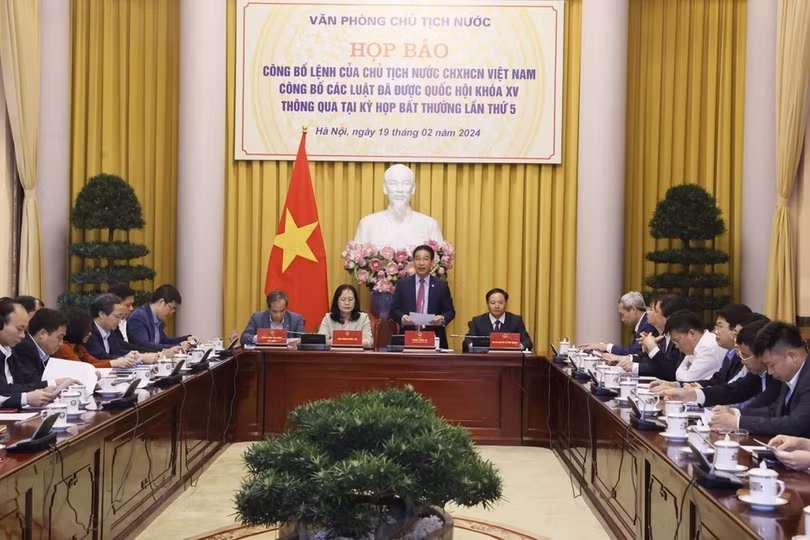 Lệnh của Chủ tịch nước về Luật Đất đai, Luật Các tổ chức tín dụng (sửa đổi)