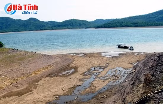 Cân đối sản xuất, ứng phó hạn hán, xâm nhập mặn ảnh 1