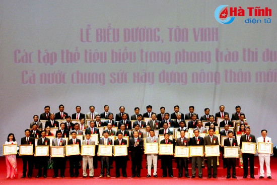 Hà Tĩnh đón nhận Huân chương Lao động hạng Nhất về thành tích xây dựng NTM ảnh 5