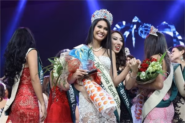 Đêm chung kết Hoa hậu trái đất (Miss Earth 2015) diễn ra vào đêm 5/12, rạng sáng 6/12 (giờ địa phương) tại thành phố Vienna, Áo.