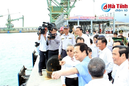 Phát huy truyền thống quê hương, xây dựng Hà Tĩnh phát triển nhanh, bền vững ảnh 3 Phát huy truyền thống quê hương, xây dựng Hà Tĩnh phát triển nhanh, bền vững ảnh 3