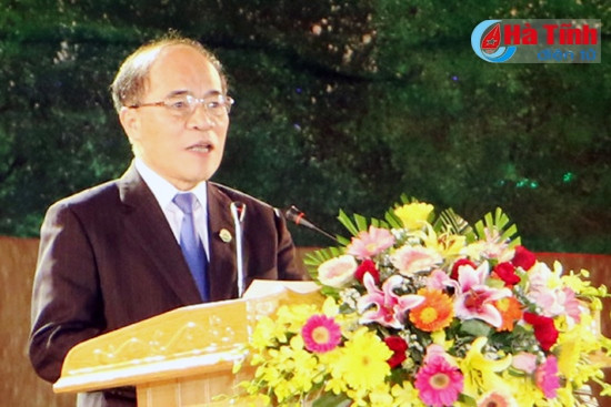 Chủ tịch Quốc hội Nguyễn Sinh Hùng Chủ tịch Quốc hội Nguyễn Sinh Hùng