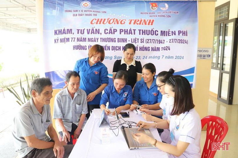 Huyện đoàn, Hội LHTN Việt Nam huyện Hương Sơn phối hợp CLB Thầy thuốc trẻ huyện, Chi đoàn Trung tâm Y tế huyện tổ chức khám, tư vấn sức khỏe, cấp phát thuốc miễn phí cho hơn 350 người dân. f7b8460c731ed6408f0f.jpg