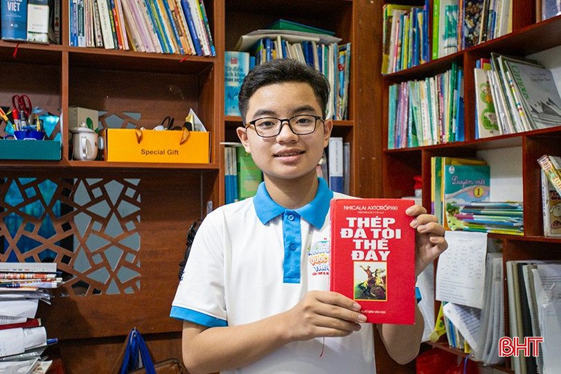 Em Biện Nguyễn Khôi Nguyên có niềm đam mê đặc biệt với sách. aaimg-2865-copy-1380.jpg