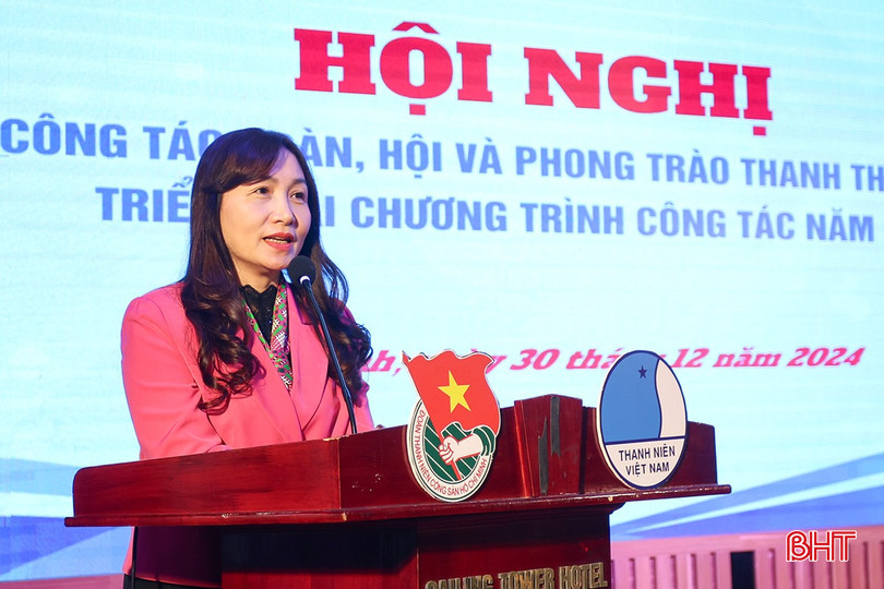 Phó Trưởng ban Thường trực Ban Dân vận Tỉnh ủy Nguyễn Thị Mai Thủy phát biểu chỉ đạo hội nghị. bqbht_br_aimg-4095.jpg