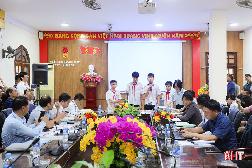 Vòng chung kết cuộc thi được tổ chức tại Trường Cao đẳng Kỹ thuật Việt - Đức Hà Tĩnh. bqbht_br_aimg-7824.jpg