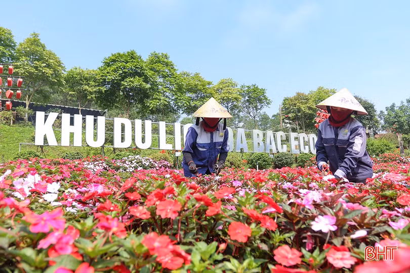 Khu du lịch Đá bạc Eco (xã Nam Điền, Thạch Hà) chỉnh trang khuôn viên sẵn sàng đón khách du lịch.