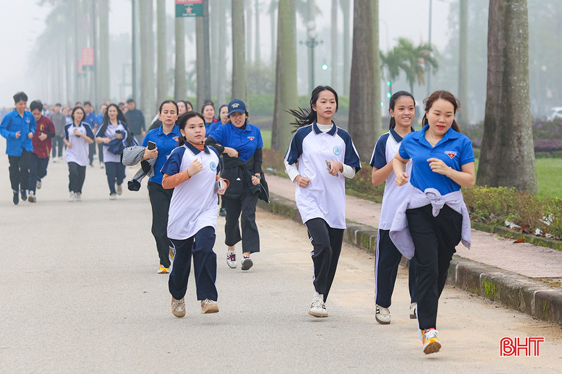 Giải chạy sẽ được duy trì tới 23 giờ 59 phút ngày 21/12/2025. Sau khi kết thúc giải, toàn bộ tiền gây quỹ của UPRACE sẽ được chuyển cho các tổ chức xã hội theo tỷ lệ số km các vận động viên ủng hộ cho mỗi tổ chức xã hội.