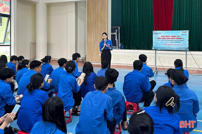 ĐVTN phường Tân Giang (TP Hà Tĩnh) theo dõi tư liệu về Anh hùng liệt sĩ Lý Tự Trọng. a433227134_728591896119350_7907909380953422144_n.jpg