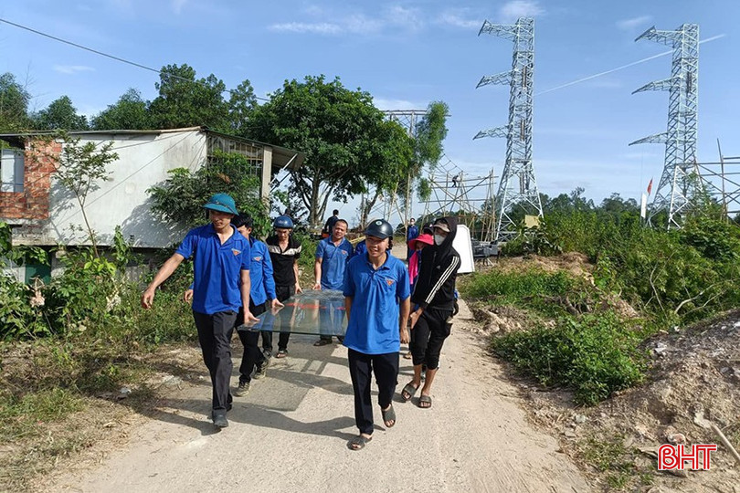 Các đội tình nguyện tham gia hỗ trợ các dự án trọng điểm của quốc gia trên địa bàn. 448184837-851915473637351-8001132512335290441-n-1658.jpg
