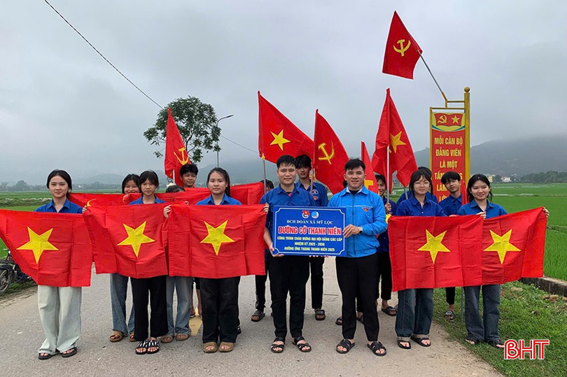 ĐVTN huyện Can Lộc trao xây dựng công trình thanh niên hưởng ứng chương trình “Tuổi trẻ tô thắm màu cờ” do Tỉnh đoàn Hà Tĩnh phát động. bqbht_br_acl.jpg