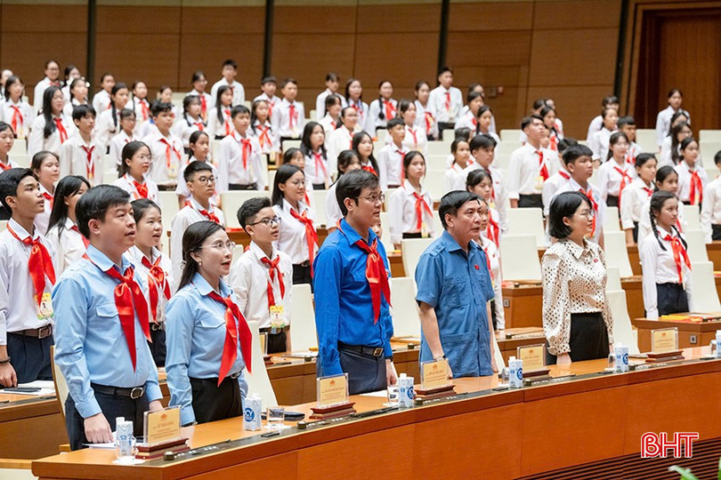 Phiên họp giả định “Quốc hội trẻ em” được tổ chức tại Hội trường Diên Hồng. az5877522598689_22e5ba7a0fe9e679932014e6876e4135.jpg