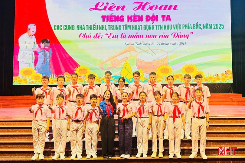 Đoàn Trung tâm Hoạt động thanh thiếu nhi tỉnh tham dự Liên hoan. bqbht_br_z6740350094671-e243a4526e9de3250b1b97ab499d7a3b.jpg