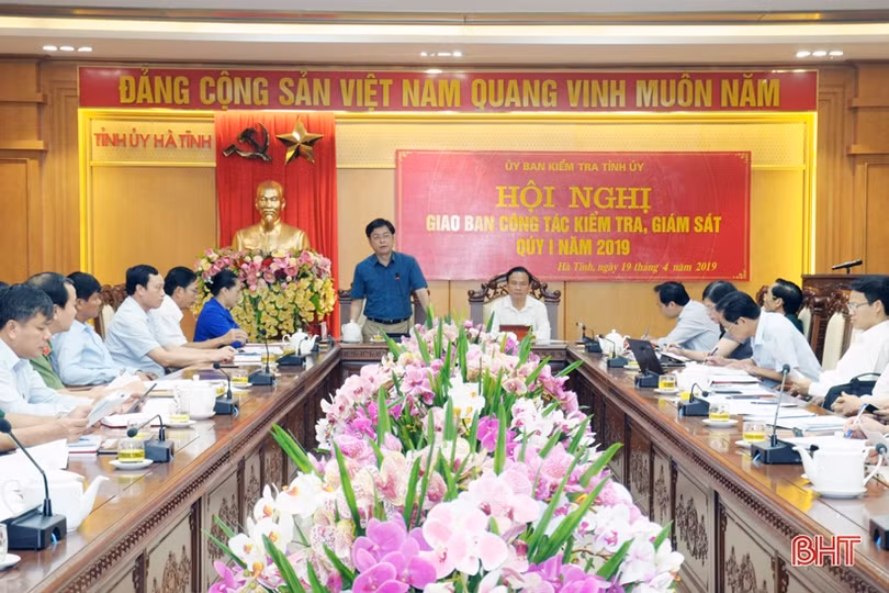 Chú trọng kiểm tra, giám sát thực hiện Chỉ thị 05-CT/TW của Bộ Chính trị ở Hà Tĩnh