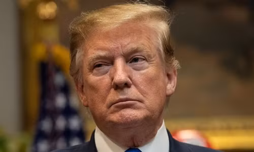 Ứng viên tổng thống Mỹ kêu gọi luận tội Trump