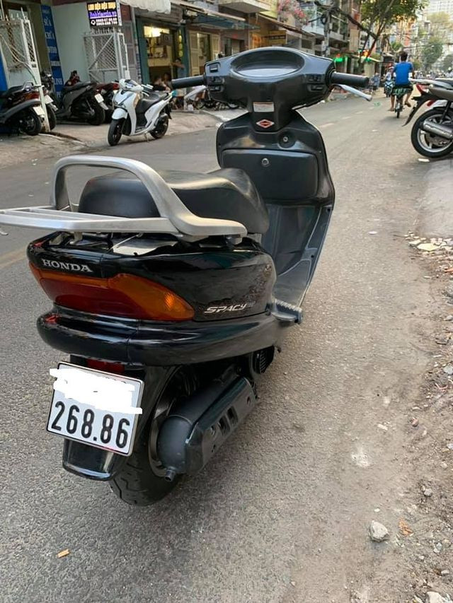 Những chiếc Honda Spacy giá hàng trăm triệu gây sốt - 2 Những chiếc Honda Spacy giá hàng trăm triệu gây sốt