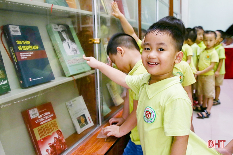 Trải nghiệm đọc sách tại Thư viện Hà Tĩnh của trẻ mầm non Trí Đức