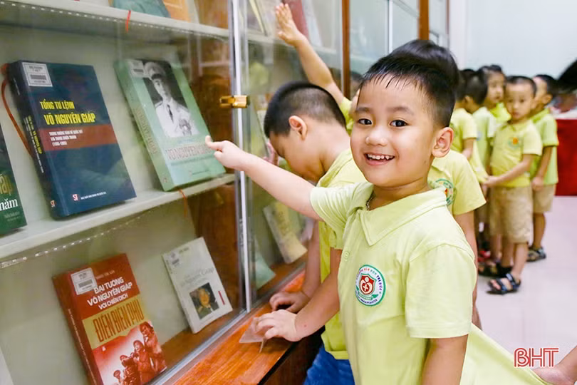 Trải nghiệm đọc sách tại Thư viện Hà Tĩnh của trẻ mầm non Trí Đức