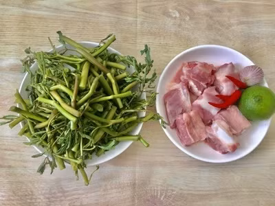 Ngọt mát canh sườn rau rút nấu chua “giải nhiệt” mùa hè