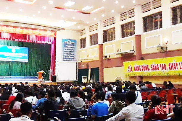Đại học Hà Tĩnh tôn vinh văn hóa đọc thời kỳ 4.0