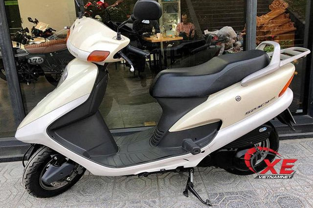 Những chiếc Honda Spacy giá hàng trăm triệu gây sốt - 4 Những chiếc Honda Spacy giá hàng trăm triệu gây sốt