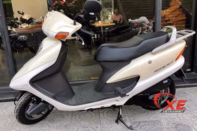 Những chiếc Honda Spacy giá hàng trăm triệu gây sốt